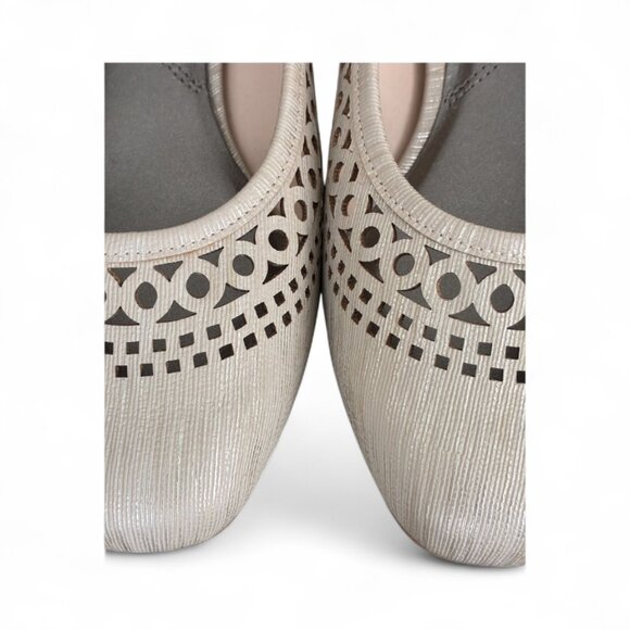 Ros Hommerson Beautiful Classy Flats - Picture 5 of 5